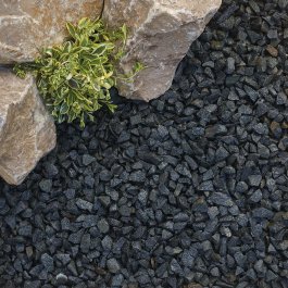 Kelkay Onyx Black Chippings - Bulk Bag | Pebbles & Chippings | Keen ...